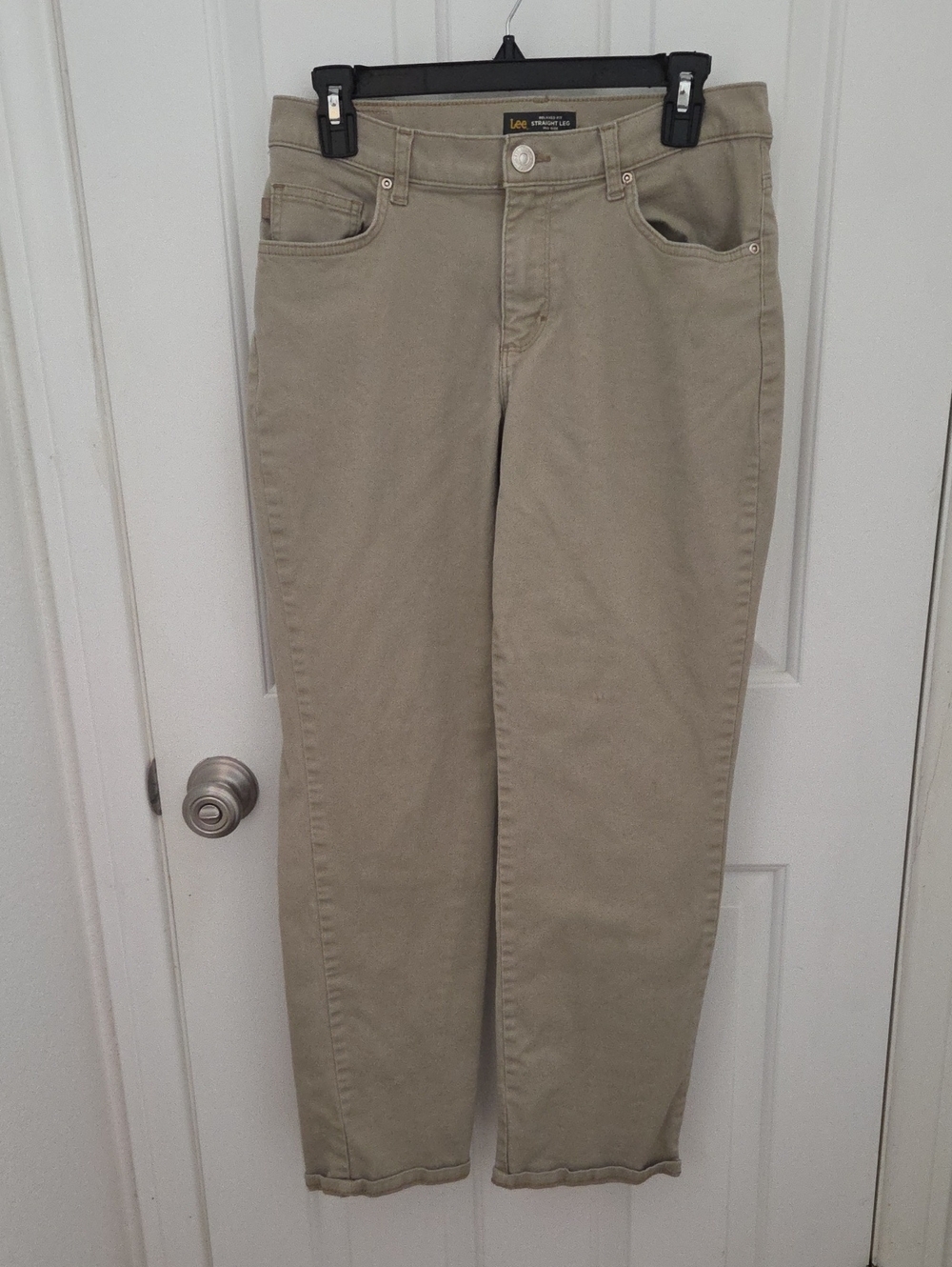 Lee Women's Khaki Straight-Leg Jeans Mid rise 8M
